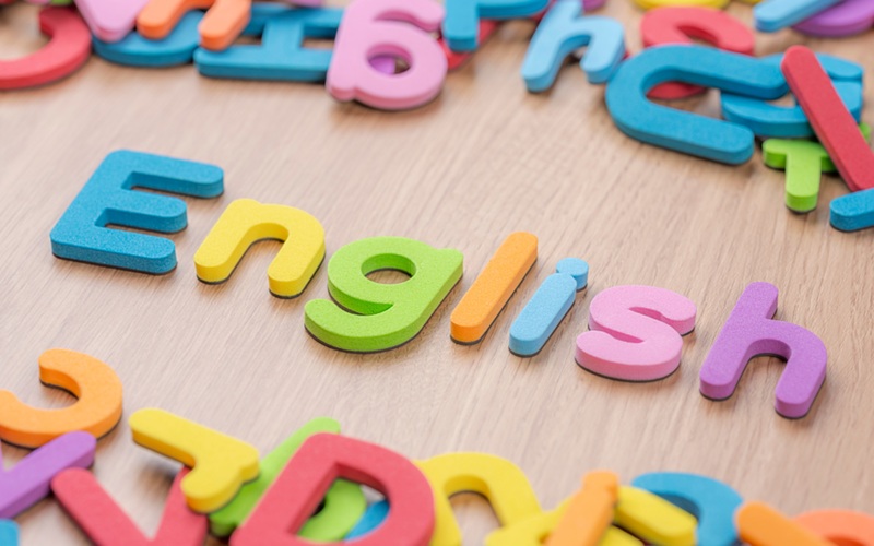 多所高校停招外语专业，可能是一次重新思考起点的机会